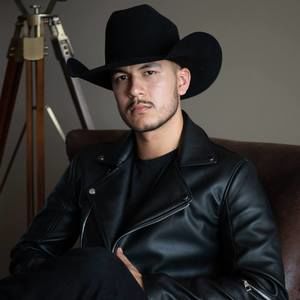 Meet your Posher, Ernesto